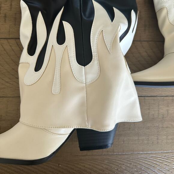Cape Robbin flame boots - Ivory & black Wallstreet - size 10 - NEW NEVER WORN - Picture 4 of 4